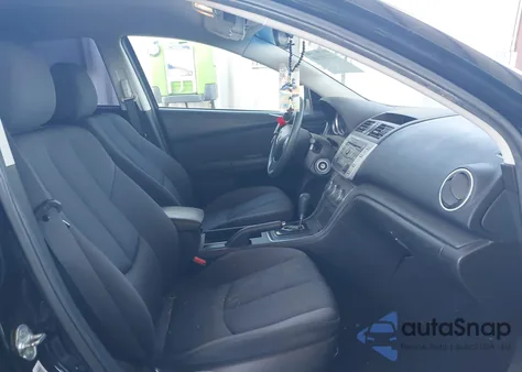 2012 Mazda Mazda6 I Sport z USA, uszkodzony, nr VIN 1YVHZ8BH8C5M42164